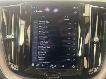 Volvo XC60 2.0 B4 MHEV Momentum AWD (197 ps) - BLUETOOTH - KEYLESS START