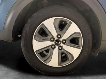 Kia Niro 1.6h GDi 2 DCT (139 bhp) - PARK SENSORS - AUTO HEADLIGHTS - DAB