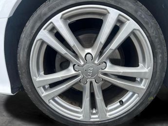 Audi A3 1.0 TFSI 30 S line Sportback S Tronic (116 ps) - DRIVING MODES