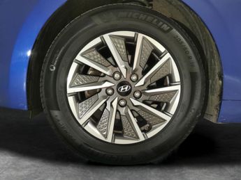 Hyundai Ioniq 38.3kWh Premium (136 ps) - REVERSE CAM - NAV - HEATED SEATS