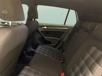 Volkswagen Golf 2.0 TDI BlueMotion Tech GTD DSG (184 ps) - BLUETOOTH - PADDLE SH