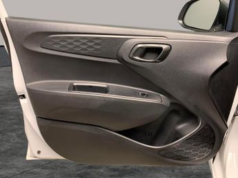 Hyundai i10 1.2 SE Connect (84 ps) - BLUETOOTH - AIR CON - DAB