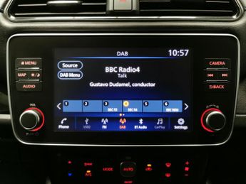 Nissan Leaf 40kWh N-Connecta (150 ps) - 17IN ALLOYS - AIR CON - KEYLESS STAR