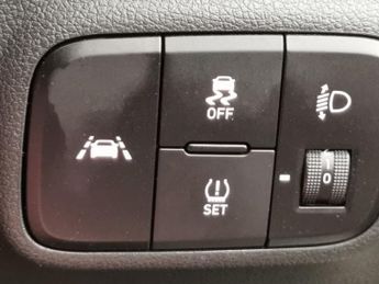 Hyundai i10 1.2 SE Connect (84 ps) - BLUETOOTH - AIR CON - DAB