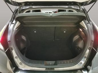 Nissan Leaf 40kWh N-Connecta (150 ps) - 17IN ALLOYS - AIR CON - KEYLESS STAR