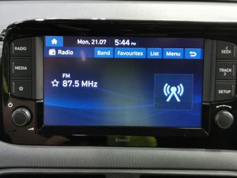 Hyundai i10 1.2 SE Connect (84 ps) - BLUETOOTH - AIR CON - DAB