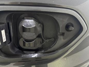 Kia Niro 64kWh 2 (201 bhp) - WIFI - LANE DEPARTURE  - BLUETOOTH
