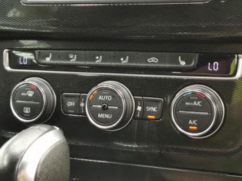 Volkswagen Golf 2.0 TDI BlueMotion Tech GTD DSG (184 ps) - BLUETOOTH - PADDLE SH