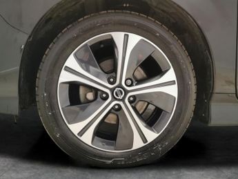 Nissan Leaf 40kWh N-Connecta (150 ps) - 17IN ALLOYS - AIR CON - KEYLESS STAR