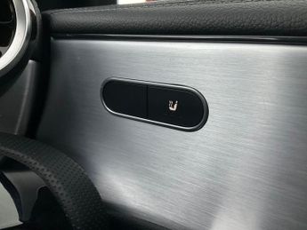 Mercedes-Benz CLA 2.0 CLA220 AMG Line Coupe 7G-DCT (190 ps) - HEATED SEATS - NAV