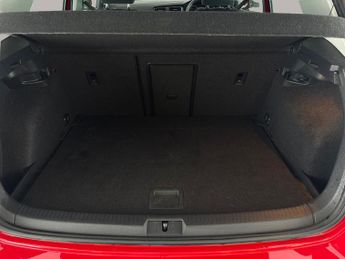 Volkswagen Golf 1.6 TDI GT DSG (115 ps) - WIFI - DAB - BLUETOOTH