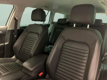 Volkswagen Passat 1.4 TSI 13kWh GTE Advance Plug-in DSG (218 ps) - HEATED SEATS