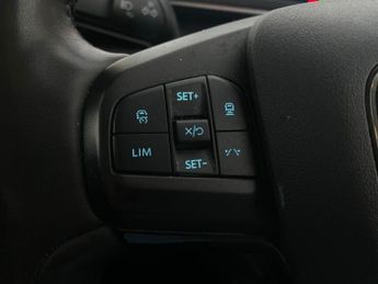 Ford Mustang Mach-e Standard Range 70kWh Automatic (269 ps) - LED - REVERSE CAM - NA