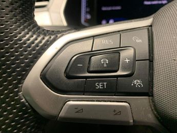 Volkswagen Passat 1.4 TSI 13kWh GTE Advance Plug-in DSG (218 ps) - HEATED SEATS