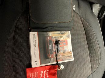 Mini Hatch 1.5 Cooper Classic Steptronic (136 ps) - DAB - USB AUDIO