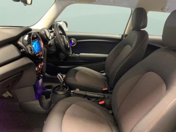 Mini Hatch 1.5 Cooper Classic Steptronic (136 ps) - DAB - USB AUDIO