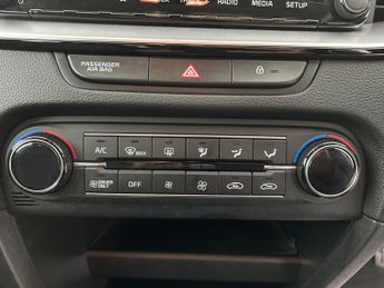 Kia Ceed 1.6 GDi 8.9kWh 3 Sportswagon Plug-in DCT (139 bhp) - AIR CON