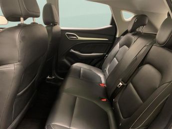 MG MG ZS 44.5kWh Exclusive (143 ps) - CARPLAY - KEYLESS ENTRY - LED