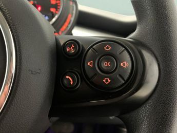 Mini Hatch 1.5 Cooper Classic Steptronic (136 ps) - DAB - USB AUDIO