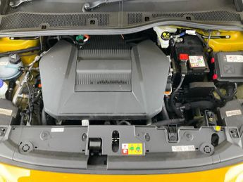 Peugeot E-208 50kWh GT (7.4kW Charger) (136 ps) - REVERSE CAM - NAV - BLUETOOT