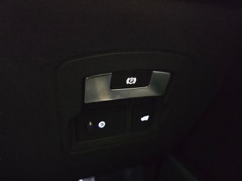 Land Rover Range Rover Velar 2.0 P250 R-Dynamic 4WD (249 ps) - PADDLE SHIFT - 19IN ALLOYS