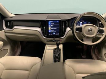 Volvo XC60 2.0 D4 Momentum (190 ps) - LANE DEPARTURE  - B PILLAR VENTILATIO