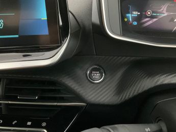 Peugeot E-208 50kWh GT (7.4kW Charger) (136 ps) - REVERSE CAM - NAV - BLUETOOT