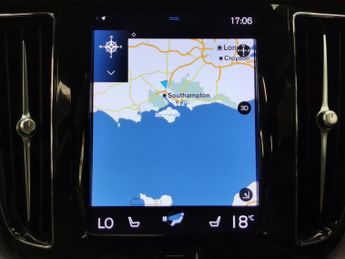 Volvo XC60 2.0 D4 Momentum (190 ps) - LANE DEPARTURE  - B PILLAR VENTILATIO