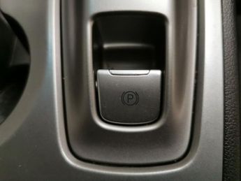 Hyundai Kona 39kWh SE Connect (10.5kW Charger) (136 ps) - REVERSE CAM - NAV -