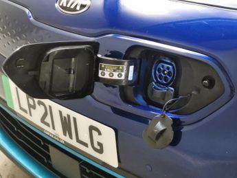 Kia Niro 64kWh 4+ (201 bhp) - NAV - HEATED STEERING - BLIND SPOT ASSIST
