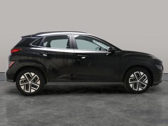 Hyundai Kona 39kWh SE Connect (10.5kW Charger) (136 ps) - REVERSE CAM - NAV -