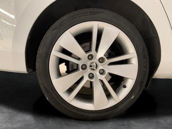 Skoda Superb 2.0 TDI SE L DSG (200 ps) - LED - SMARTLINK - NAV