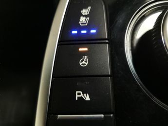 Kia Niro 64kWh 4+ (201 bhp) - NAV - HEATED STEERING - BLIND SPOT ASSIST