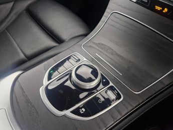 Mercedes-Benz GLC 2.1 GLC220d AMG Line G-Tronic 4MATIC (170 ps) - NAV - KEYLESS-GO