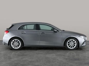 Mercedes-Benz A Class 1.5 A180d Sport 7G-DCT (116 ps) - BLUETOOTH - DRIVING MODES - PA