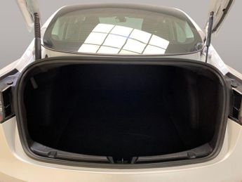 Tesla Model 3 Standard Range Plus RWD (241 bhp) - AUTO PARK - LED - REVERSE CA