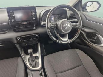 Toyota Yaris 1.5 VVT-h Icon E-CVT (116 ps) - AIR CON - AUTO HEADLIGHTS - DAB