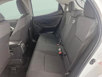 Toyota Yaris 1.5 VVT-h Icon E-CVT (116 ps) - AIR CON - AUTO HEADLIGHTS - DAB