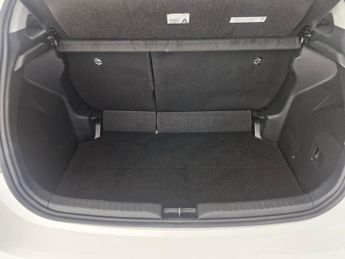 Toyota Yaris 1.5 VVT-h Icon E-CVT (116 ps) - AIR CON - AUTO HEADLIGHTS - DAB
