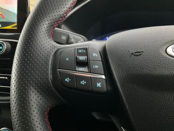 Ford Kuga 2.5 EcoBoost Duratec 14.4kWh ST-Line Plug-in CVT (225 ps) - REVE