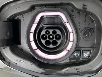 Ford Kuga 2.5 EcoBoost Duratec 14.4kWh ST-Line Plug-in CVT (225 ps) - REVE