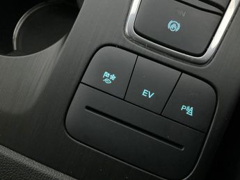 Ford Kuga 2.5 EcoBoost Duratec 14.4kWh ST-Line Plug-in CVT (225 ps) - REVE