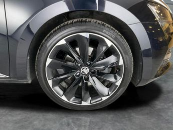 Skoda Superb 1.4 TSI iV 13kWh SportLine Plus Plug-in DSG (218 ps) - ADAPT CRU