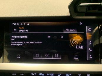 Audi A3 1.4 TFSIe 40 Sport Sportback Plug-in S Tronic 13kWh (204 ps) - M