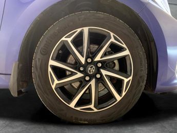 Toyota Yaris 1.5 VVT-h Design E-CVT (116 ps) - BLUETOOTH - AIR CON - AUTO HEA