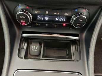 Mercedes-Benz GLA 2.1 GLA220d AMG Line 7G-DCT 4MATIC (177 ps) - BLUETOOTH - DRIVIN