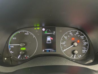 Toyota Yaris 1.5 VVT-h Icon E-CVT (116 ps) - AIR CON - AUTO HEADLIGHTS - DAB