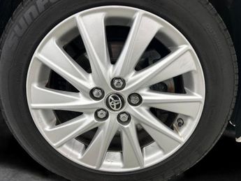 Toyota Yaris 1.5 VVT-h Icon E-CVT (116 ps) - AIR CON - AUTO HEADLIGHTS - DAB