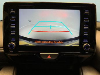 Toyota Yaris 1.5 VVT-h Design E-CVT (116 ps) - BLUETOOTH - AIR CON - AUTO HEA