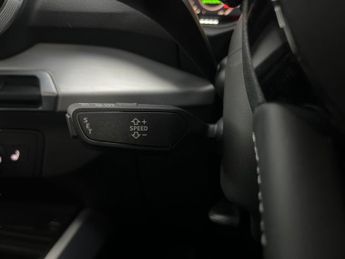 Audi Q2 1.5 TFSI CoD 35 S line S Tronic (150 ps) - CARPLAY - LED - REVER